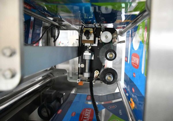 sonic industries automatic multi hand packing machine
